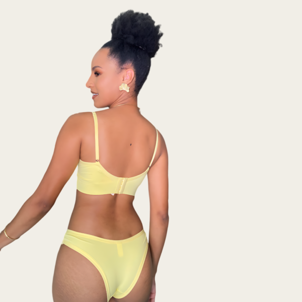 Conjunto em microfibra e renda - 32131395 - Image 3